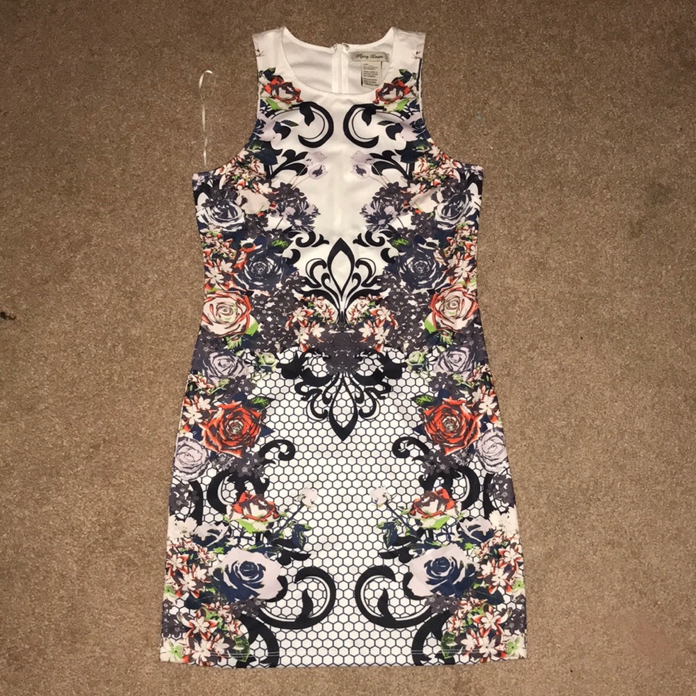 Flying Tomato Dress w/ Design & Flowers